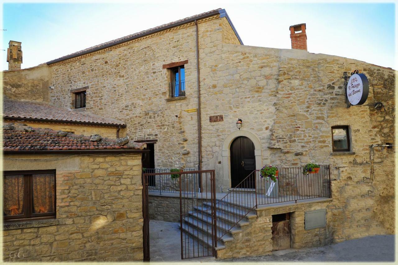 Отель Il Palazzo Del Barone - Stanza Dei Maiorana Пьетрапертоза Экстерьер фото